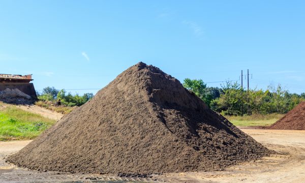 Black Dirt Delivery in Turlock
