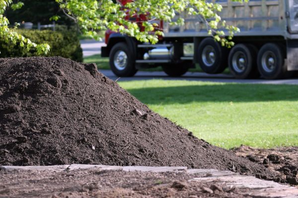 Yard Dirt Delivery in Turlock