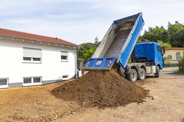Garden Dirt Delivery in Turlock