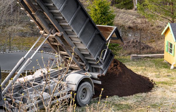 Yard Soil Delivery in Turlock