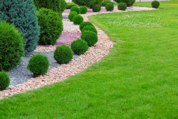 Edging Stones Installation in Turlock
