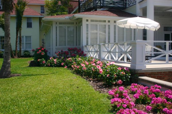 Deck Landscaping Service in Turlock