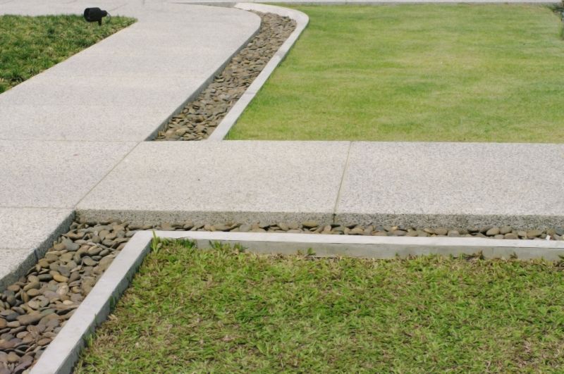 Lawn Curbing Service