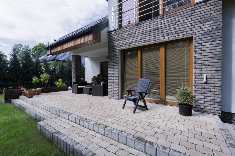 Paver patio with modern design